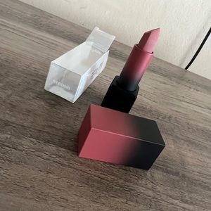 Huda beauty matte lipstick